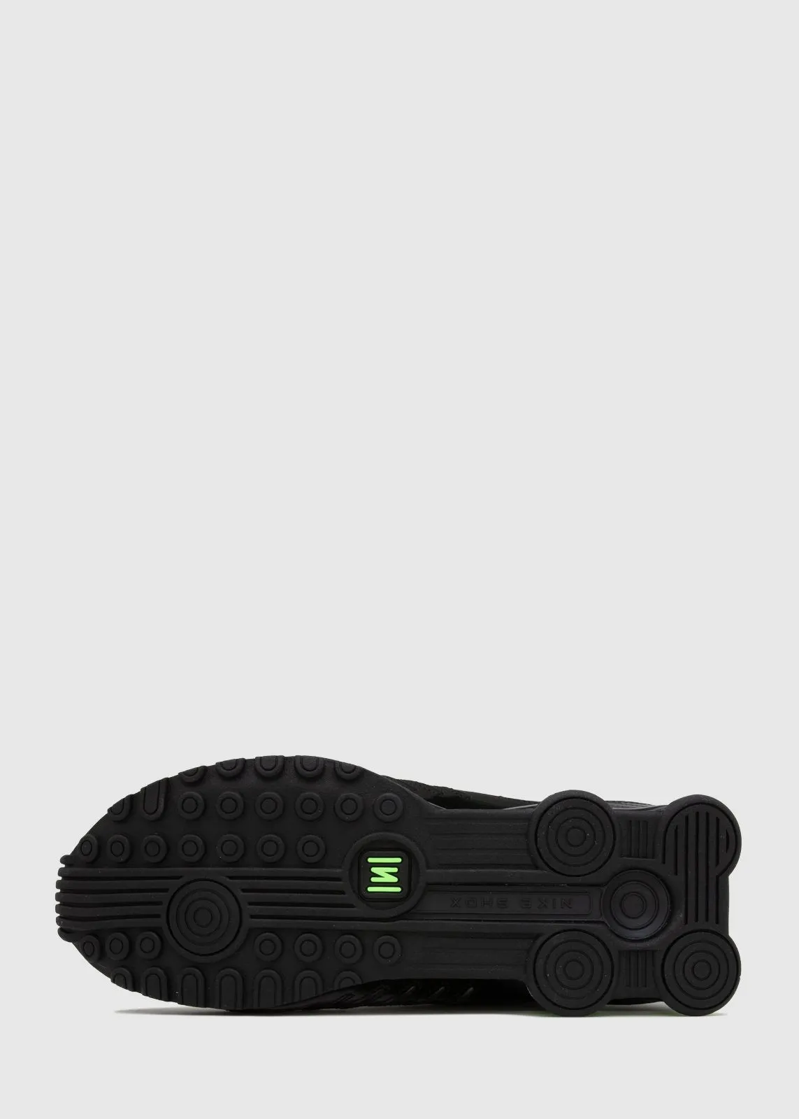 NIKE: WOMEN'S SHOX ENIGMA [BLACK/GREEN]