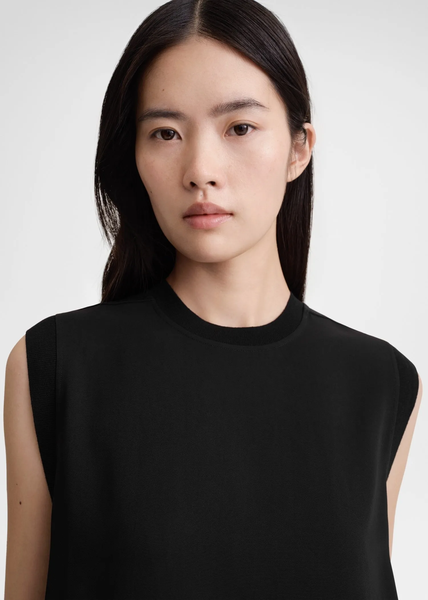 Rib-edge shift dress black